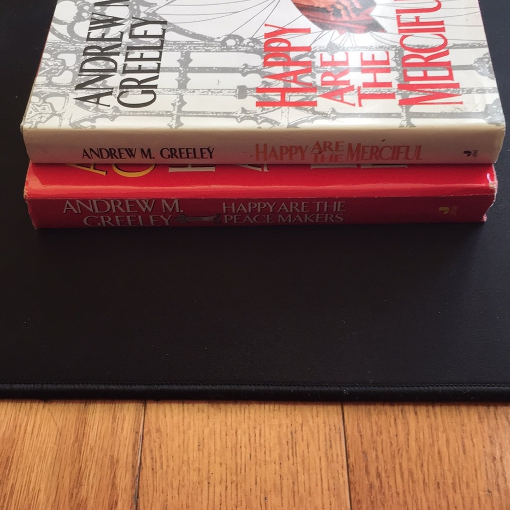 Andrew M Greeley bundle of 2 hardcover books - Picture 2 of 16